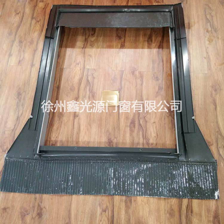 鋁木上懸天窗