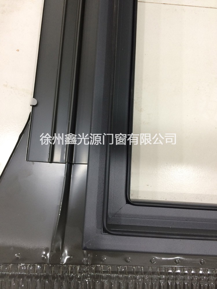 鋁合金天窗