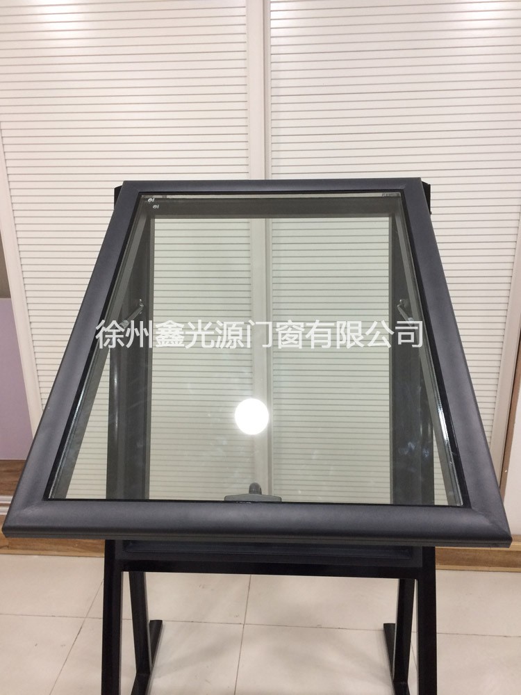 鋁合金天窗